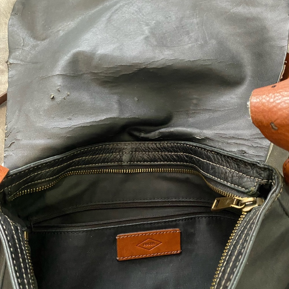 FOSSIl leather crossbody - Picture 4 of 6